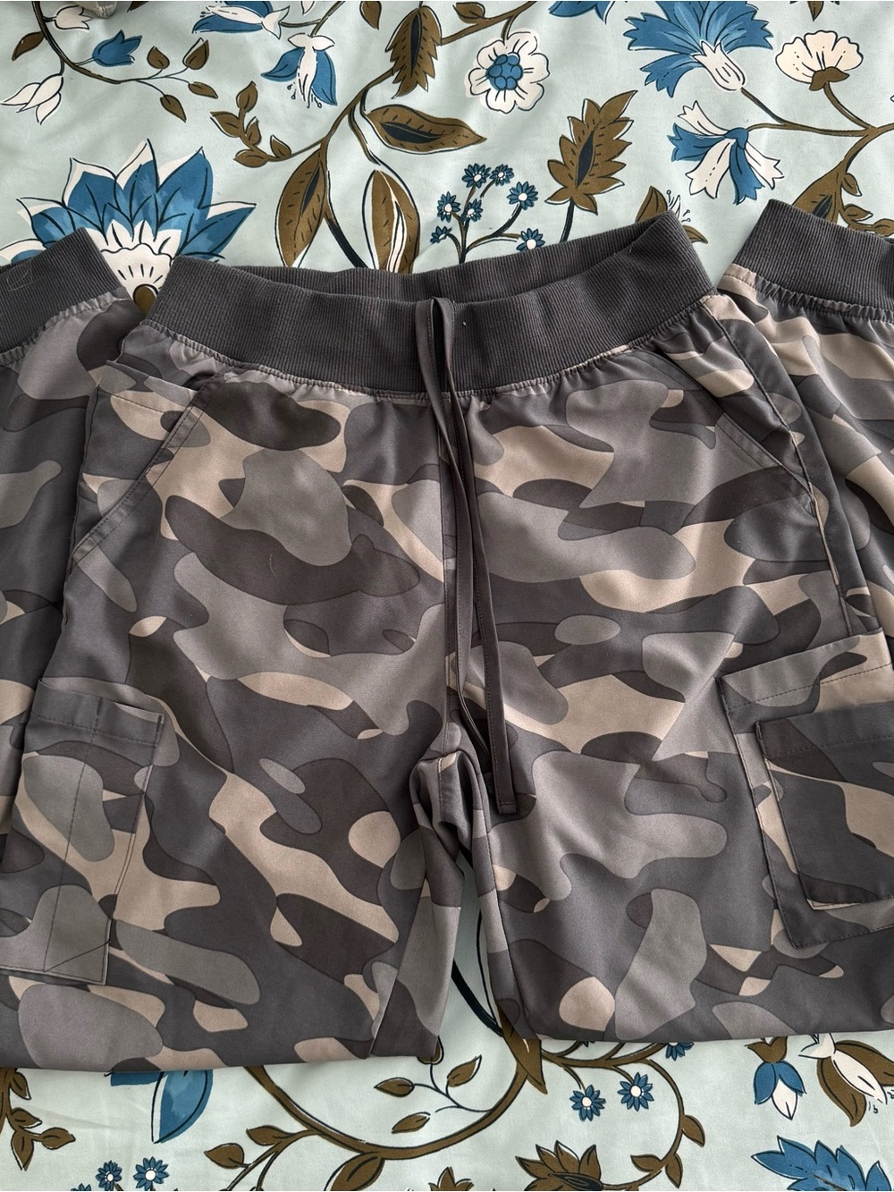 High Waisted Cargo Scrub Joggers